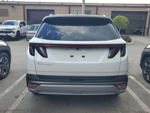 2026 Hyundai TUCSON SEL Convenience