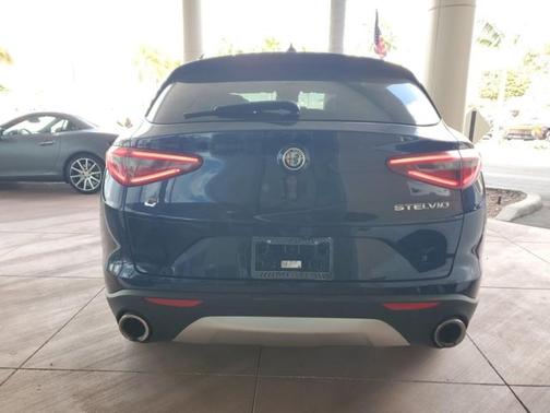 2018 Alfa Romeo Stelvio Ti Sport
