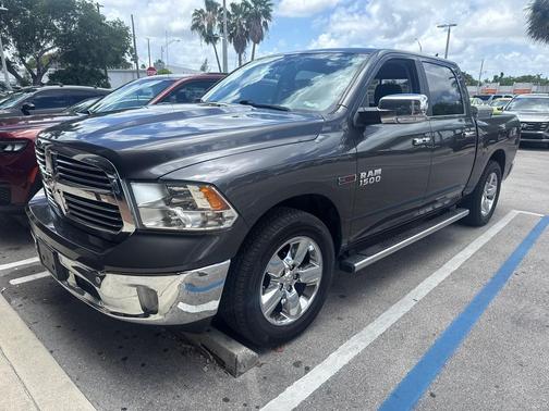 Granite Crystal Metallic Clearcoat 2018 RAM 1500 Lone Star