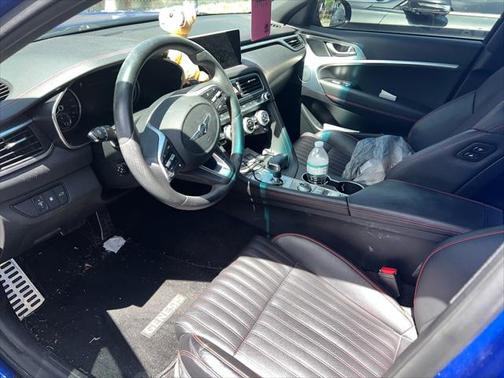 2023 Genesis G70 2.0T RWD