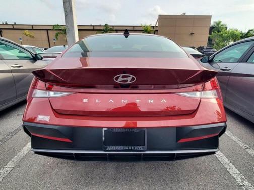 Ultimate Red 2025 Hyundai ELANTRA SEL