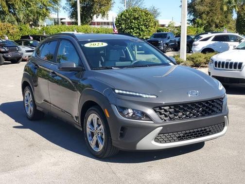 2023 Hyundai KONA SEL