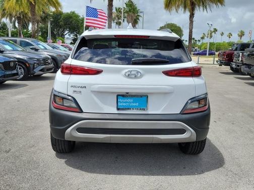 Lunar White 2023 Hyundai KONA SEL