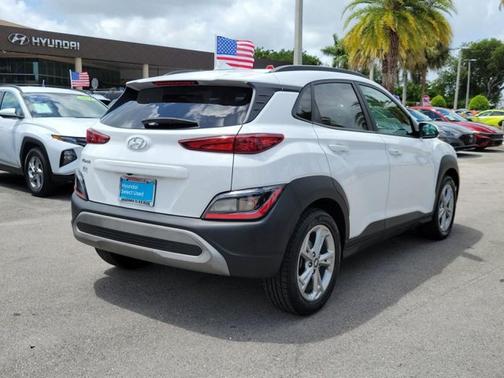 Lunar White 2023 Hyundai KONA SEL