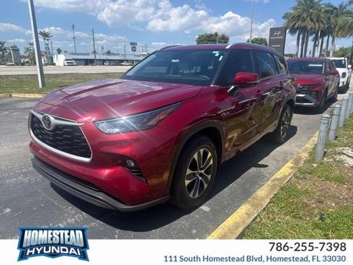 Ruby Flare Pearl 2023 Toyota Highlander XLE