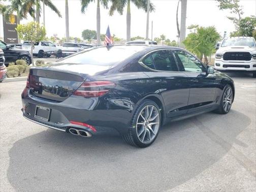2022 Genesis G70 2.0T RWD