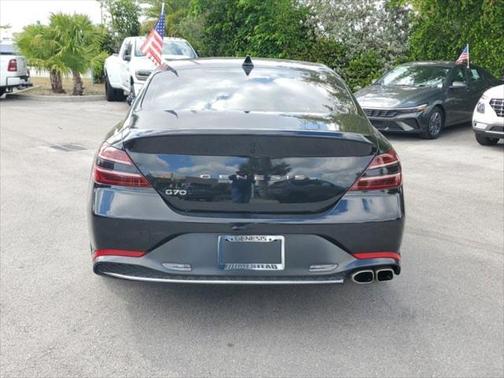 2022 Genesis G70 2.0T RWD
