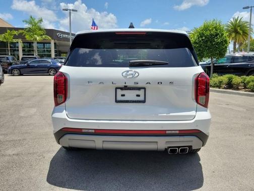Hyper White 2024 Hyundai PALISADE Limited