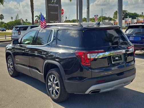 2023 GMC Acadia FWD SLT