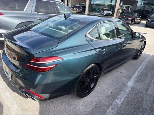 2023 Genesis G70 2.0T RWD