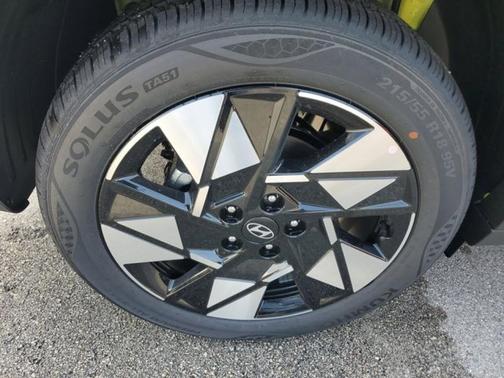 2025 Hyundai KONA SEL Convenience
