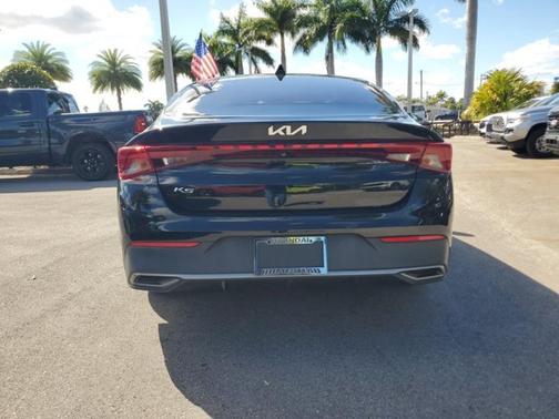 2022 Kia K5 LX