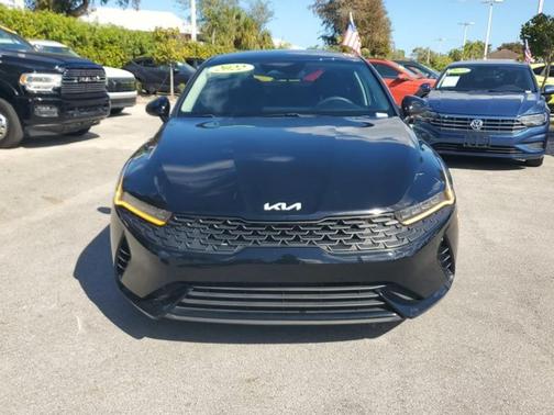 2022 Kia K5 LX