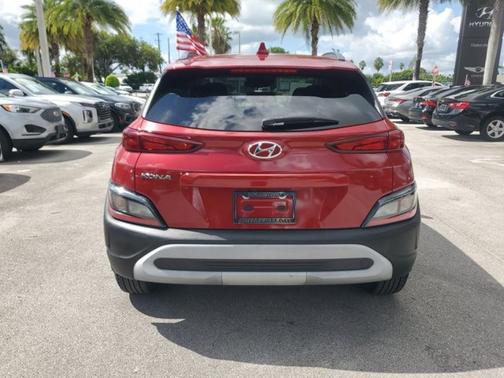 2023 Hyundai KONA SEL