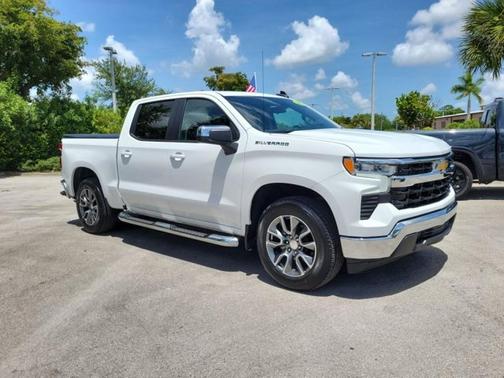 Summit White 2024 Chevrolet Silverado 1500 LT