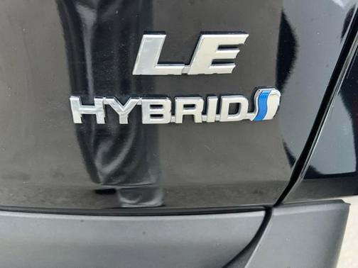 2024 Toyota RAV4 Hybrid LE