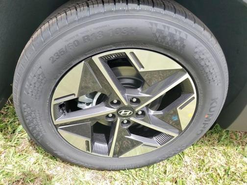 Ecotronic Gray 2026 Hyundai TUCSON SEL Premium