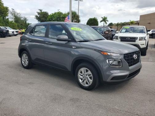 2021 Hyundai VENUE SE