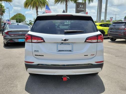 Iridescent Pearl Tricoat 2022 Chevrolet Equinox AWD RS