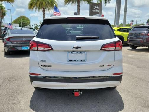 Iridescent Pearl Tricoat 2022 Chevrolet Equinox AWD RS