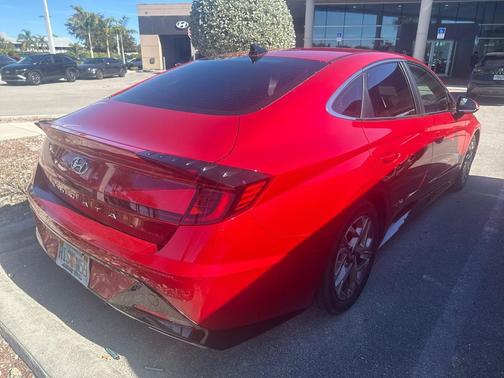 2021 Hyundai SONATA SEL