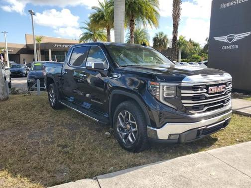 2023 GMC Sierra 1500 SLT