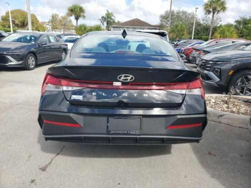 Abyss Black 2026 Hyundai ELANTRA Sport