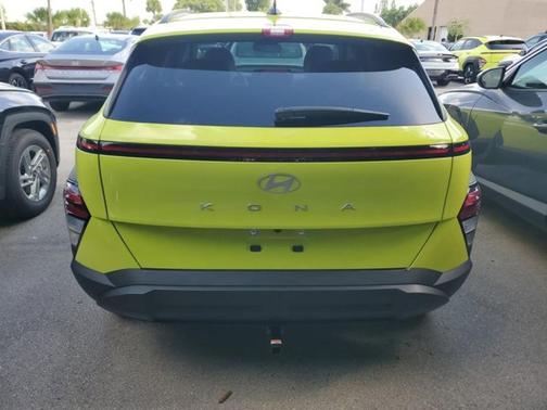 2025 Hyundai KONA SEL