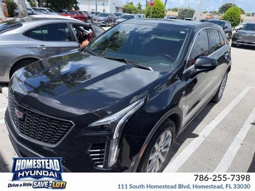 Stellar Black Metallic 2023 Cadillac XT4 Luxury