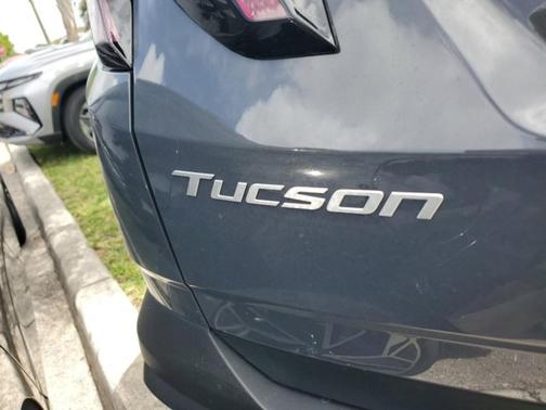 Ecotronic Gray 2026 Hyundai TUCSON SEL Premium