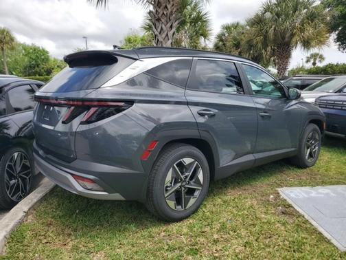Ecotronic Gray 2026 Hyundai TUCSON SEL Premium