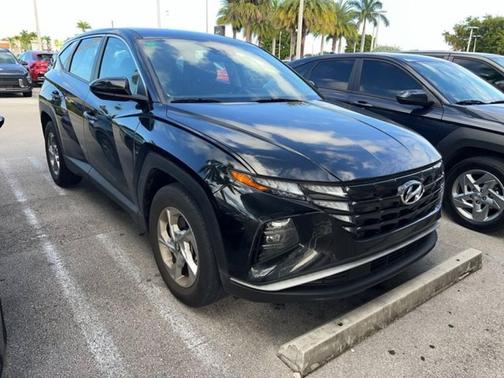 2023 Hyundai TUCSON SE