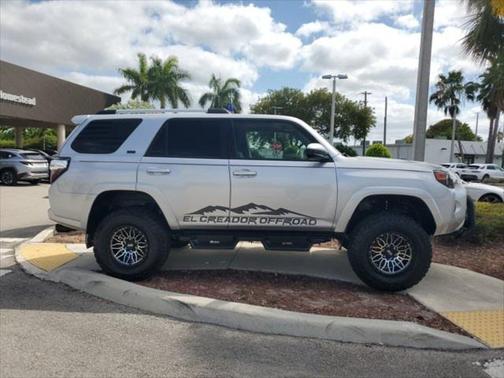 2022 Toyota 4Runner SR5