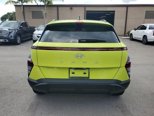 2025 Hyundai KONA SEL Convenience