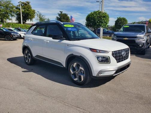 2024 Hyundai VENUE Limited