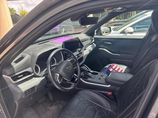 2024 Toyota Highlander XSE