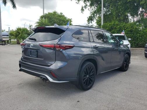 2024 Toyota Highlander XSE