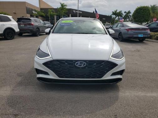 2021 Hyundai SONATA Limited