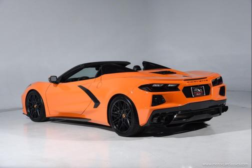 Amplify Orange Tintcoat 2024 Chevrolet Corvette Stingray w/1LT