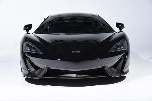 2017 McLaren 570GT Base