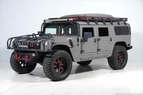 2001 Am General Hummer Enclosed