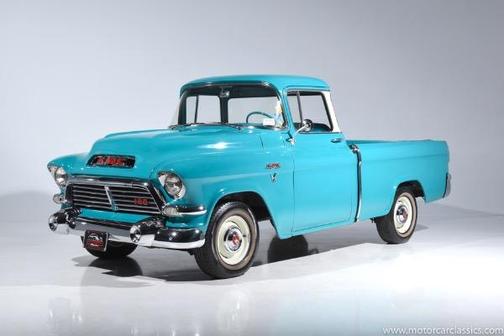Photo 3 of 32 of 1957 GMC Suburban