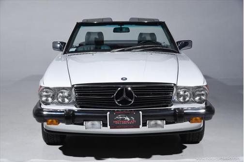 1989 Mercedes-Benz S-Class 560 SL