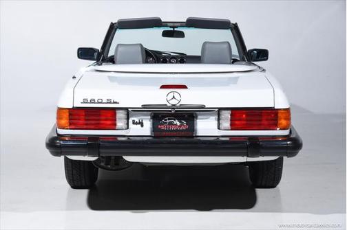 1989 Mercedes-Benz S-Class 560 SL
