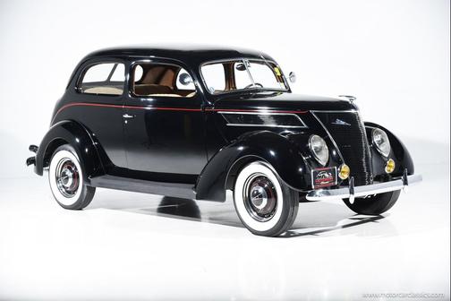 1937 Ford Coupe Black