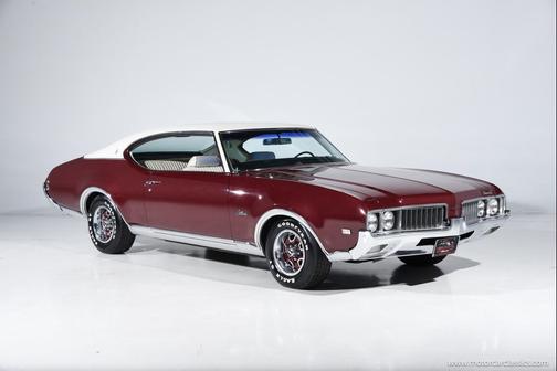 Burgundy/Maroon 1969 Oldsmobile Cutlass