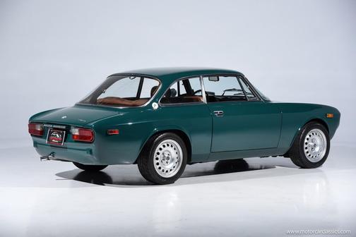 1973 Alfa Romeo GTV Coupe