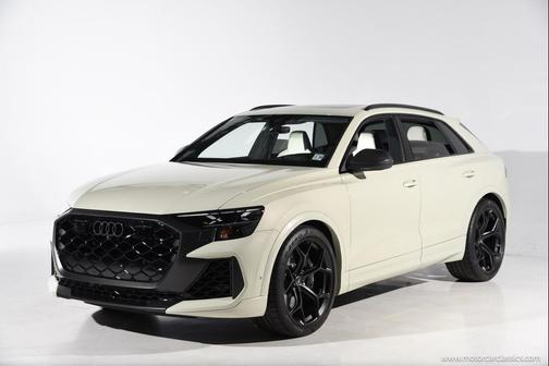 White 2025 Audi RS Q8 4.0T