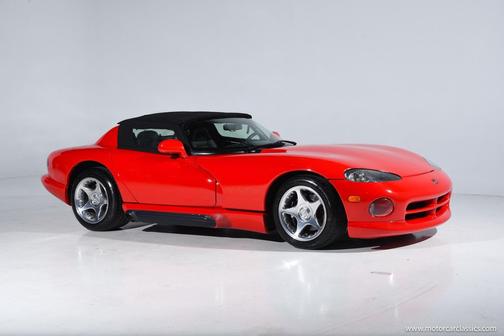 Red 1994 Dodge Viper RT/10