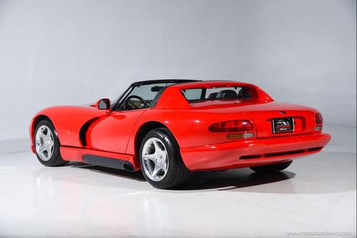 Red 1994 Dodge Viper RT/10
